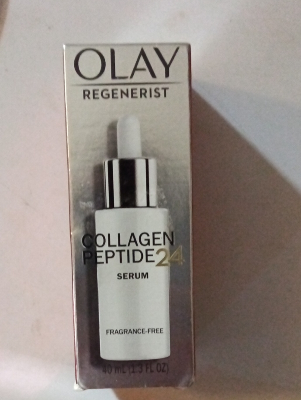 OLAY Regenerist Collagen Peptide24 Serum - Silver and White